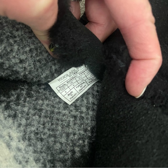 UGG Koolaburra Tall Black Suede Slip On Faux Fur Boots Silver Button Size 8 - Picture 9 of 11